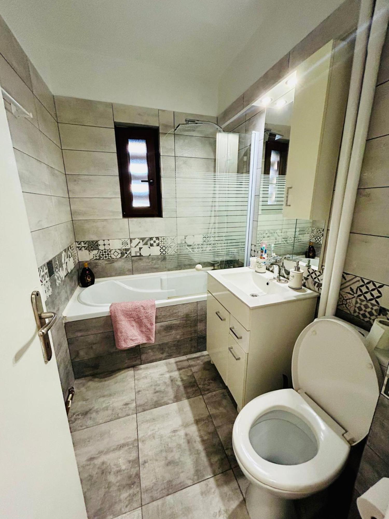 Snug Apartament 雅西 外观 照片