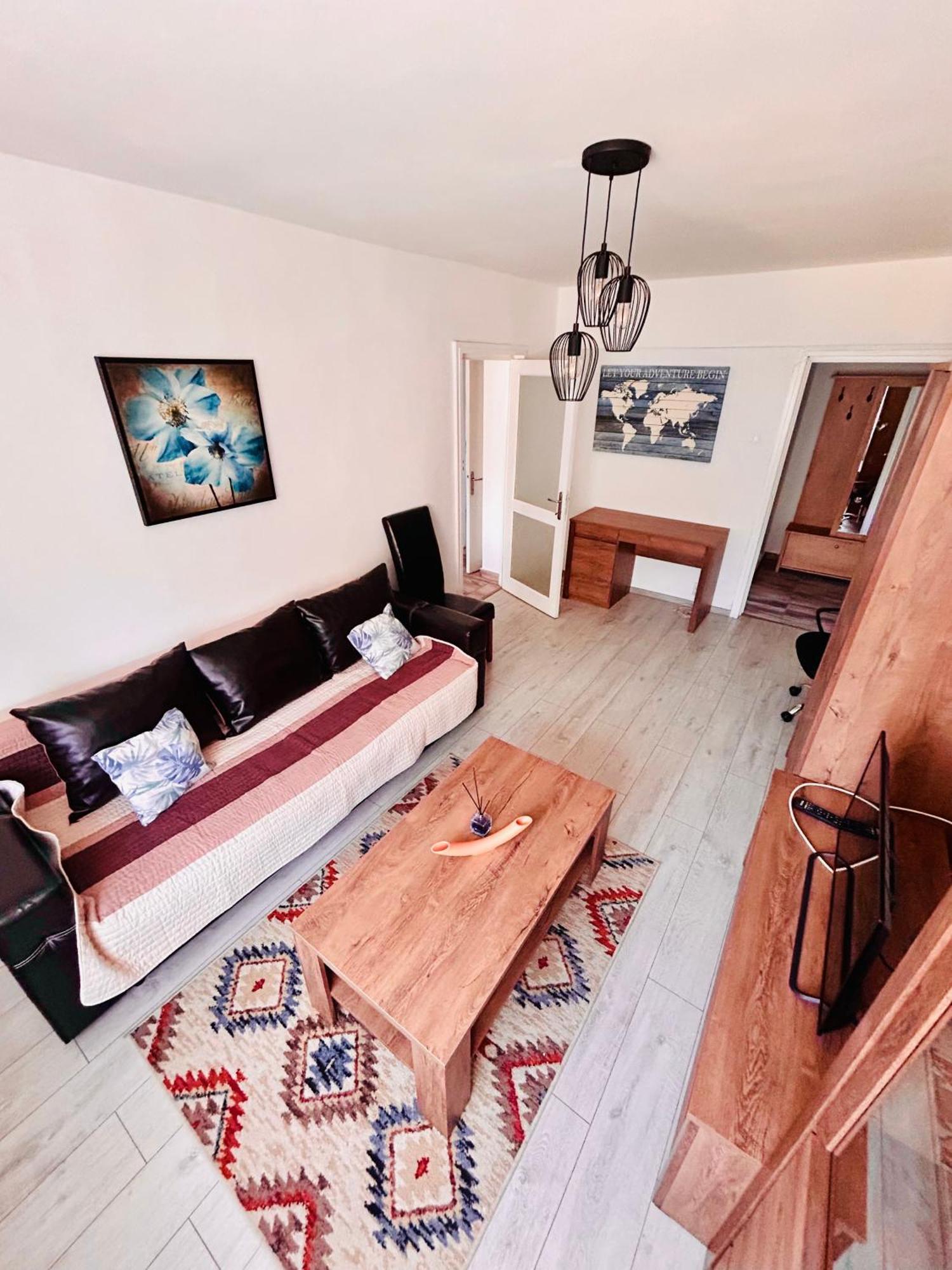 Snug Apartament 雅西 外观 照片